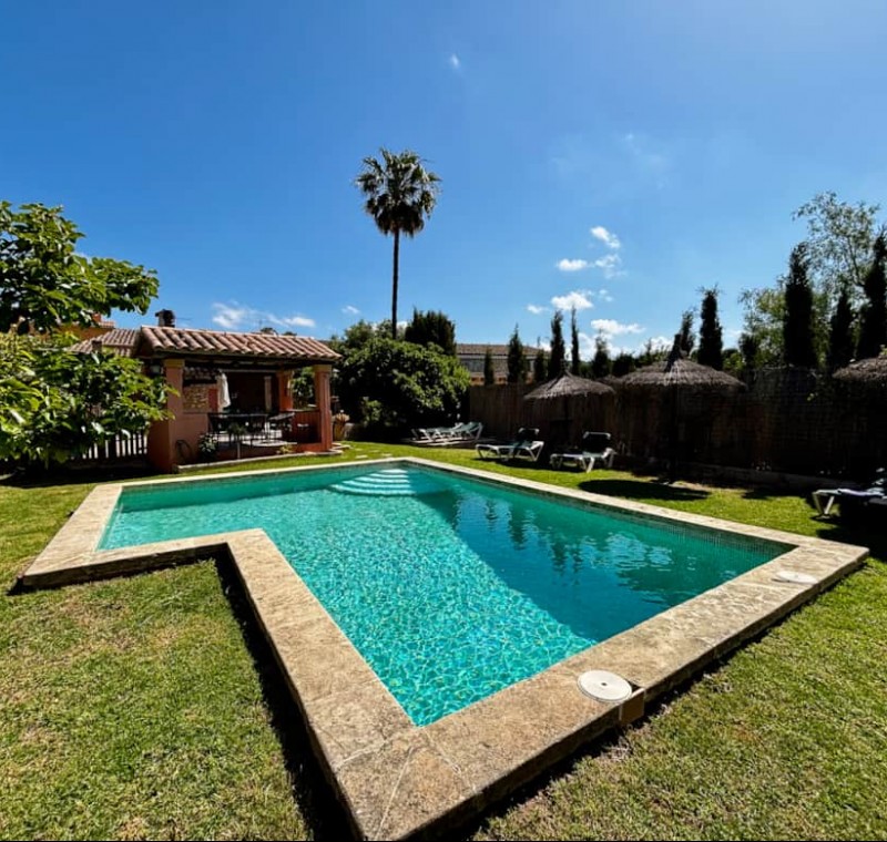 Casa con piscina privada en Es Capdella